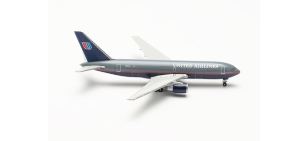 United Airlines Boeing 767-200, “Battleship” livery - N603UA